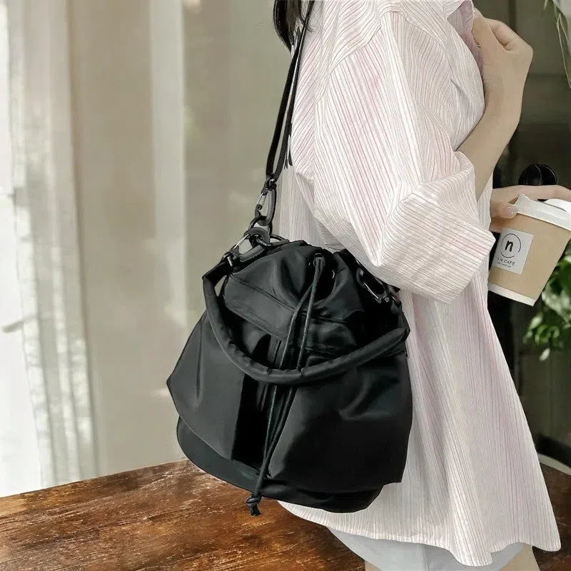 Bolso Bandolera de Nylon Bucket