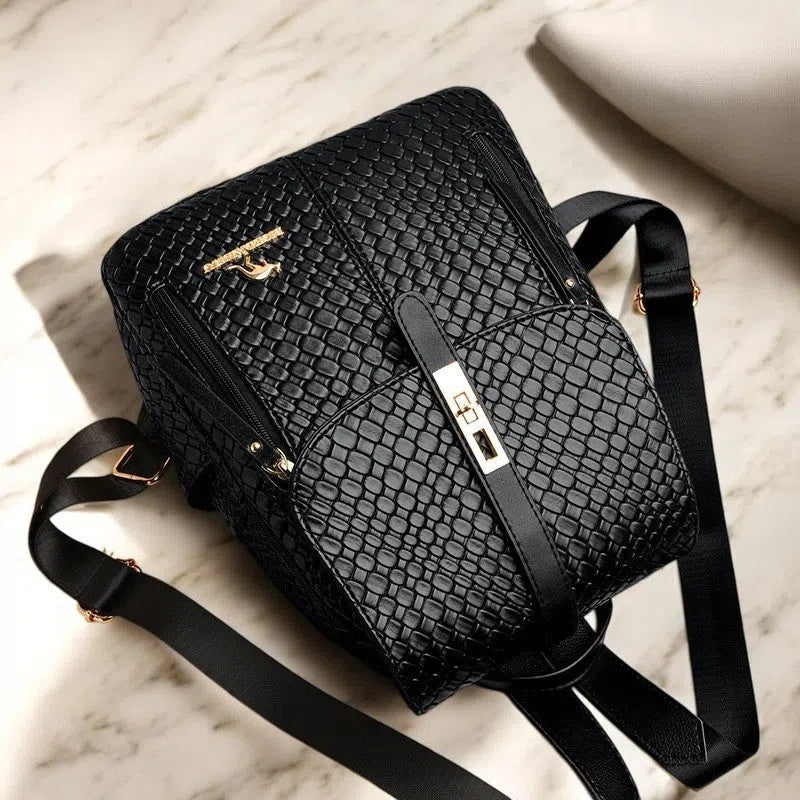 Bolso Mochila Elegante de Cuero Negro