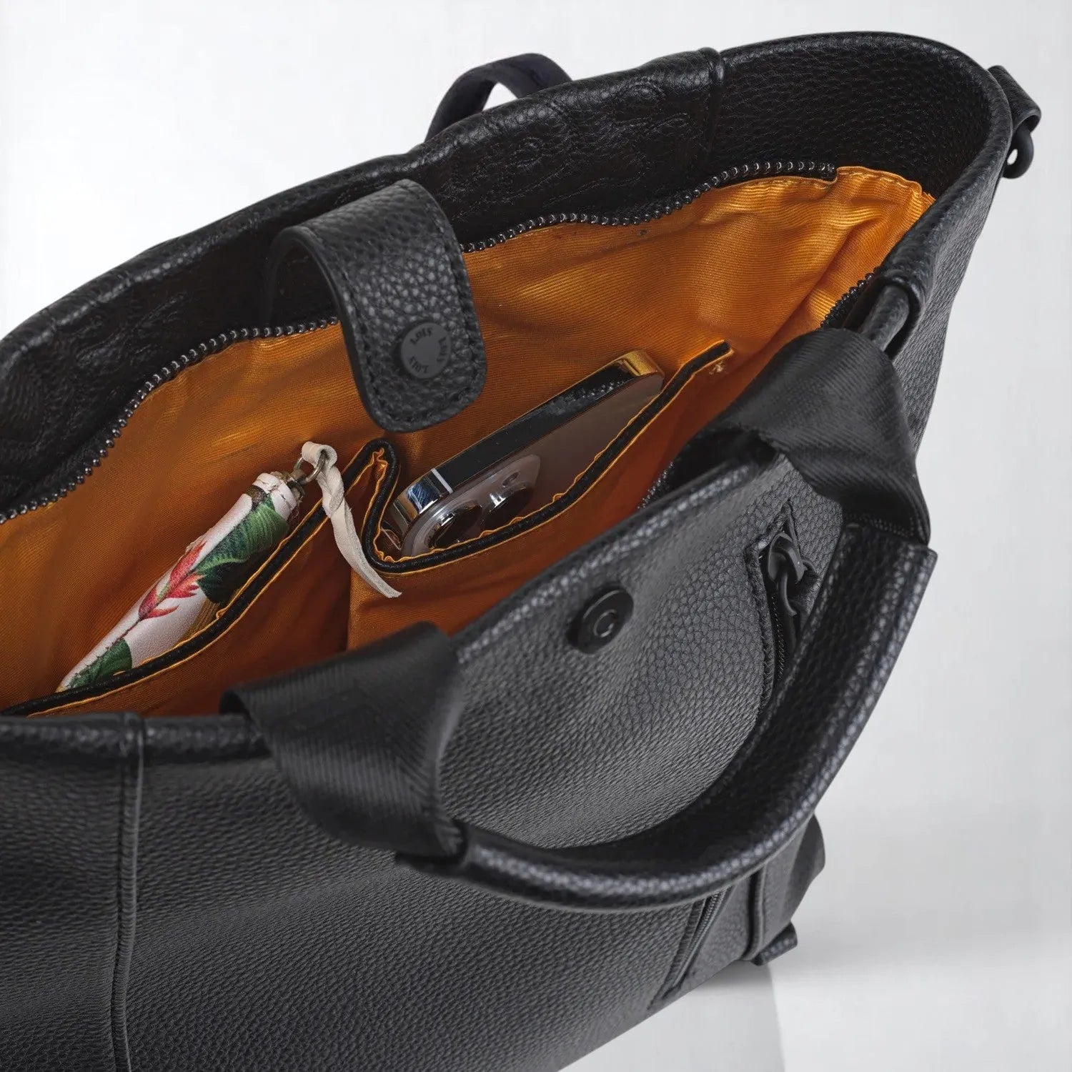 Bolso-Mochila de Viaje Ecológico: Estilo, Versatilidad y Comodidad para Tu Rutina