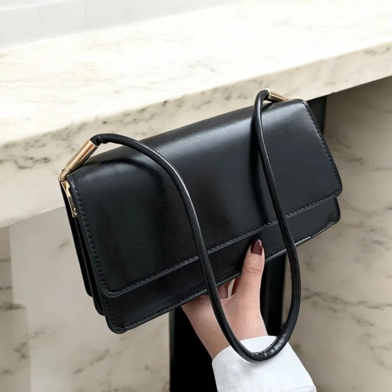 Bolso Tote Bag con Solapa Elegante