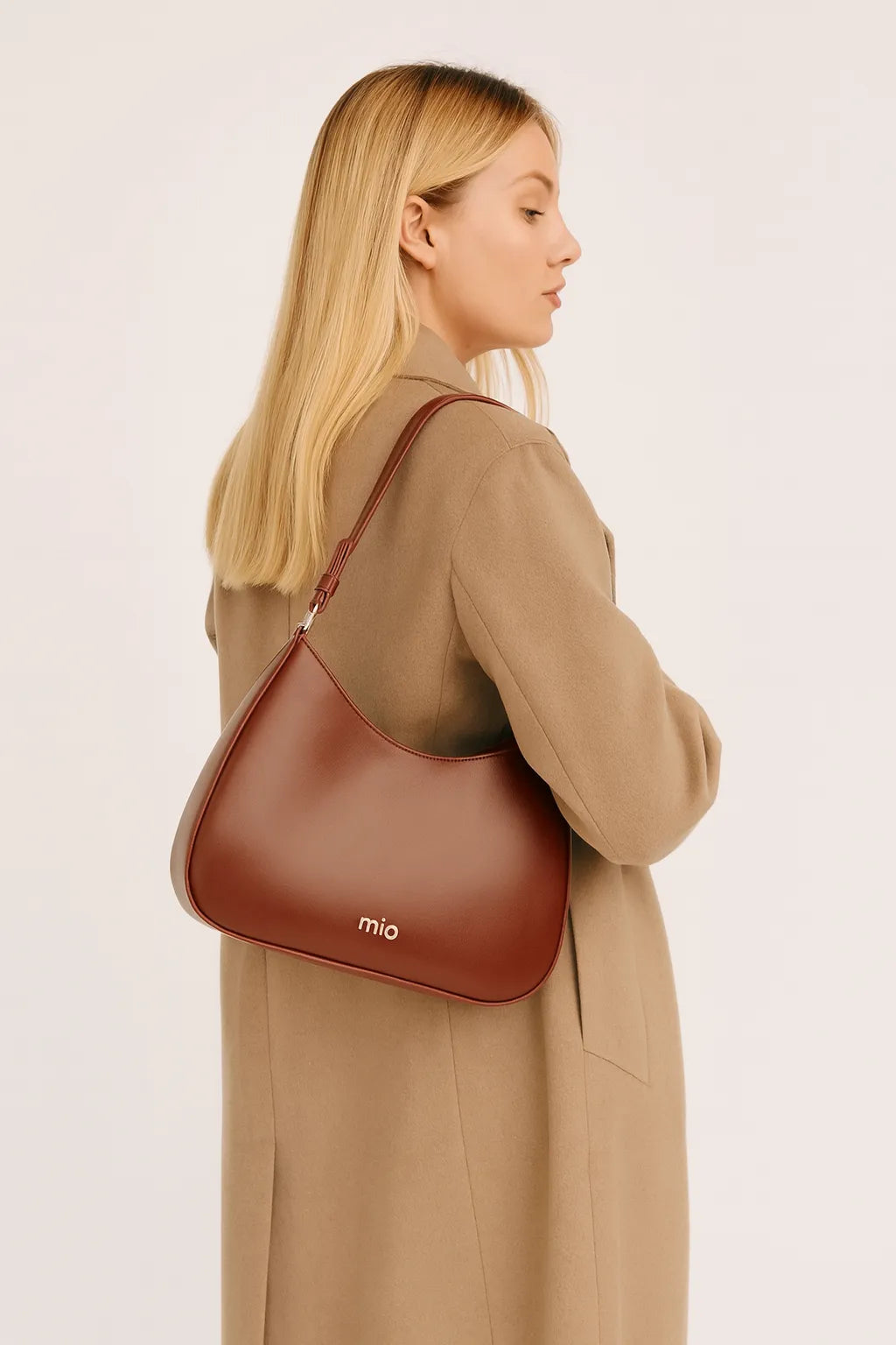 Bolso Bandolera Rojo Tipo Caja en PU