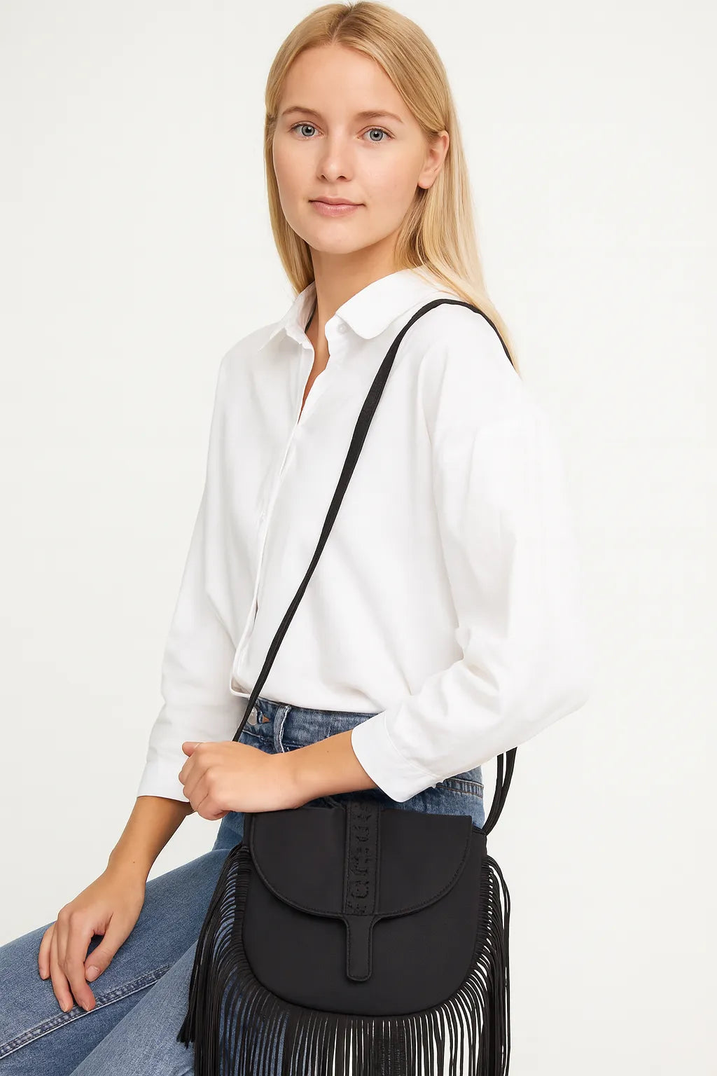 Bolso para Móvil con Flecos Boho – Bandolera de Gamuza Sintética