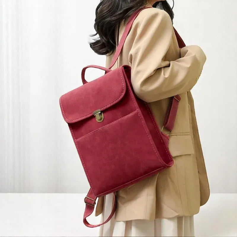 Mochila Minimalista de PU: Elegancia y Versatilidad para la Mujer Moderna