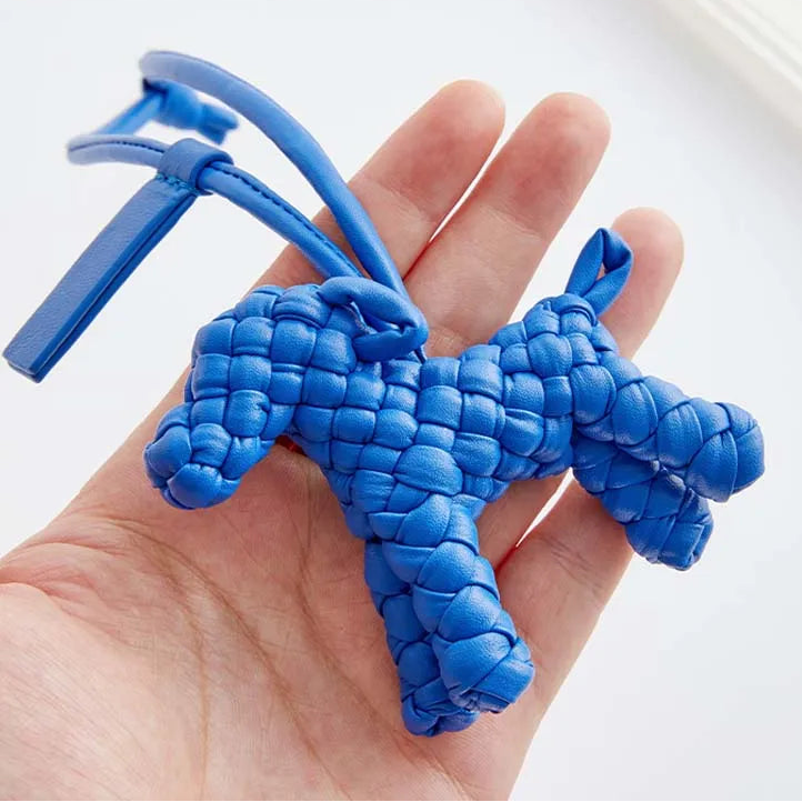 Charm en Forma de Perro – Detalle Adorable y Sofisticado para tu Bolso