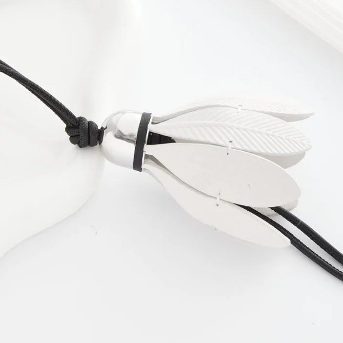 Charm de Flor Tulipán Blanco – Elegancia Natural y Detalle Sofisticado