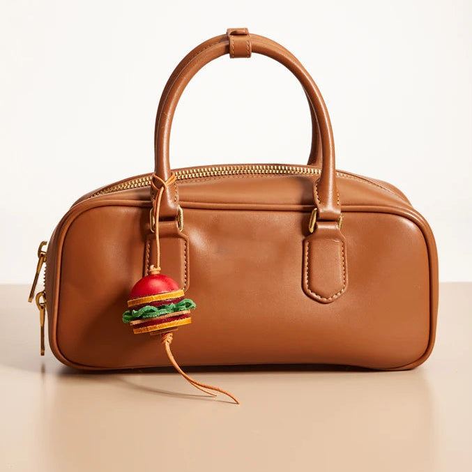 Charm de Cuero en Forma de Hamburguesa – Estilo Divertido y Detalle Sofisticado