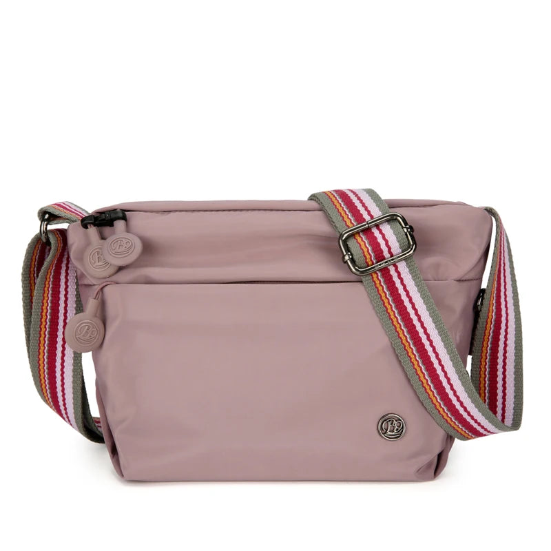 Bolso Barrel Bandolera de Nylon Ultraligero – Diseño Casual y Antirrobo