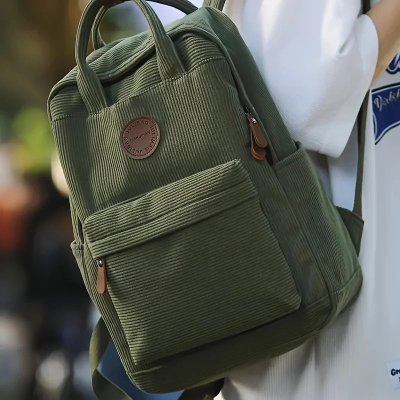 Mochila de Pana Verde Ultraligera 20–35L – Estilo Natural y Funcionalidad