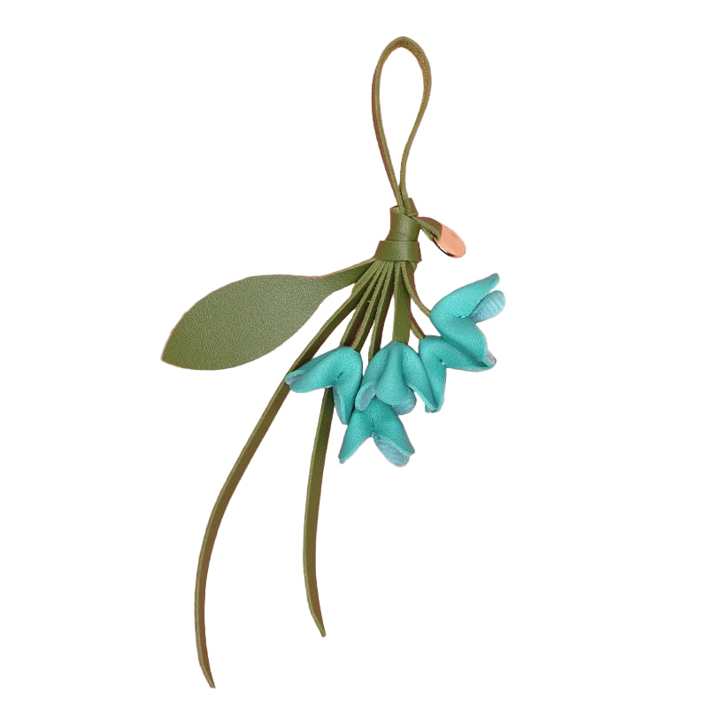 Charm Flores Cuero para Bolso – Accesorio Floral Romántico