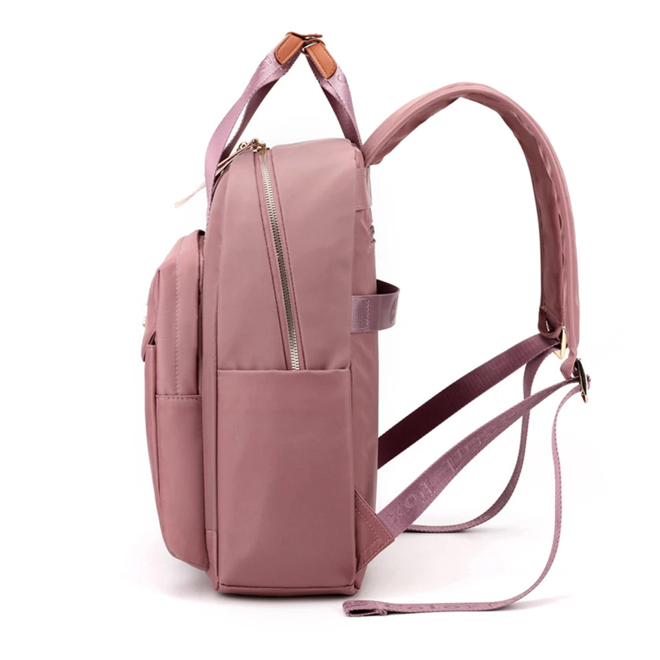 Mochila de Nailon Impermeable para Mujer – Ligera y de Gran Capacidad (Copia)