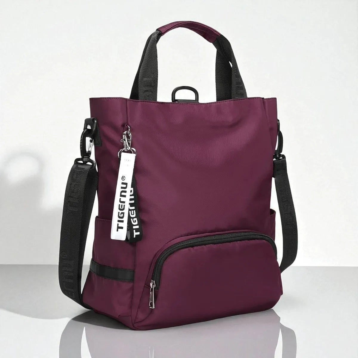 Mochila Fashion de Nylon Ligera – Estilo y Versatilidad para tu Día