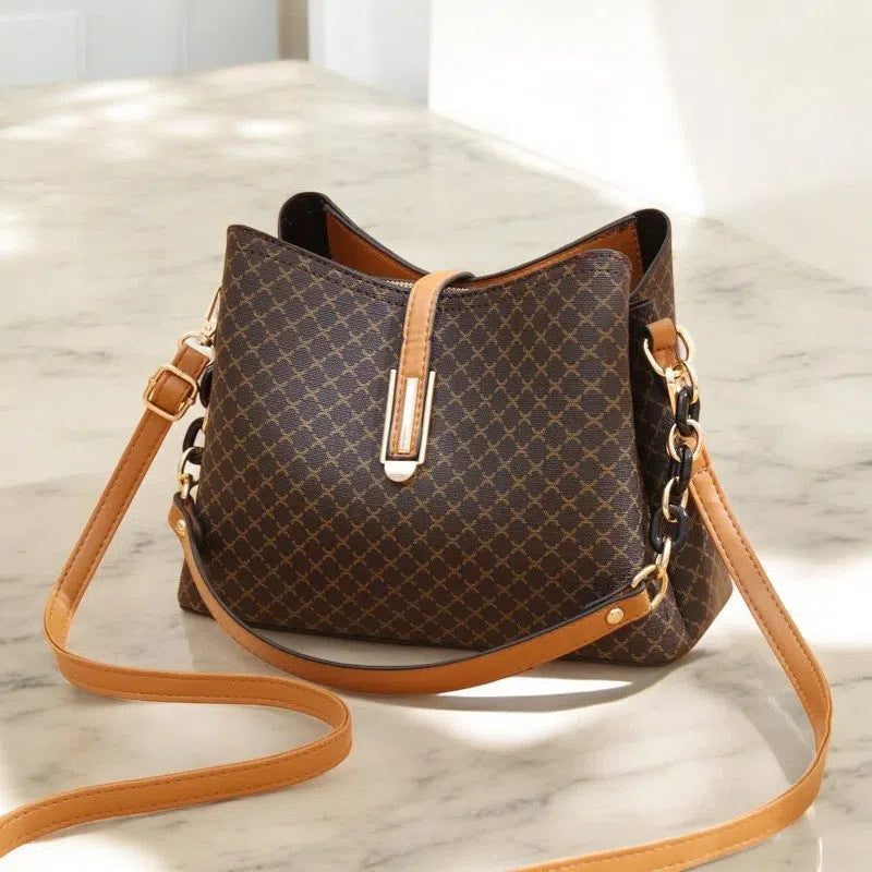 Bolso Bandolera Bucket con Cadena