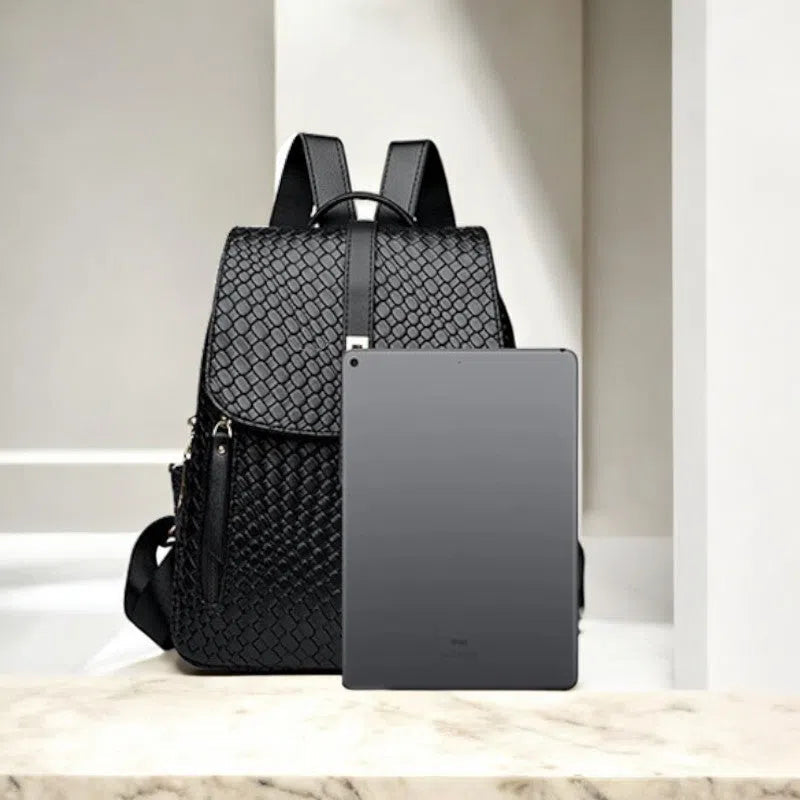 Bolso Mochila Elegante de Cuero Negro