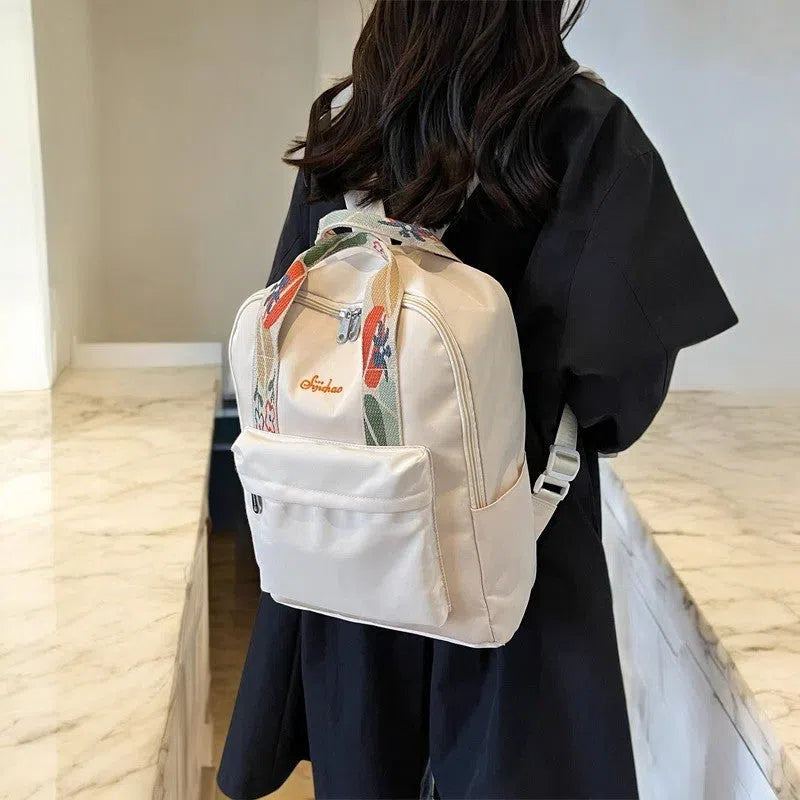 Bolso Mochila Nylon Bordado Floral