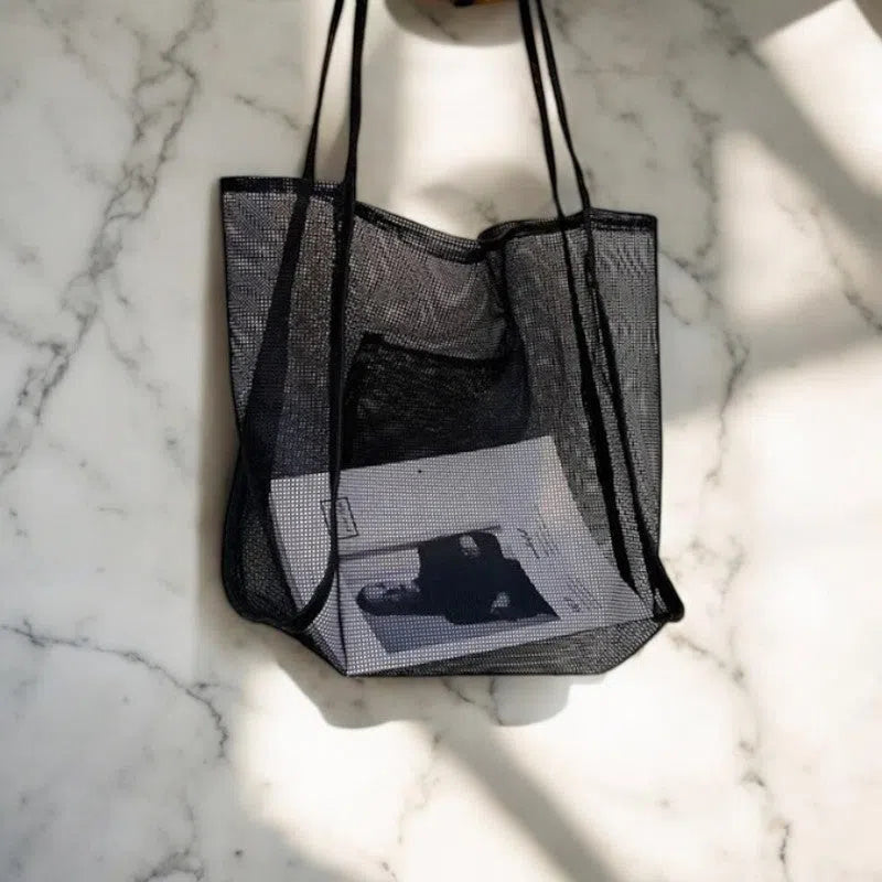 Bolso Playa de Malla con Diseño Ligero y Versátil