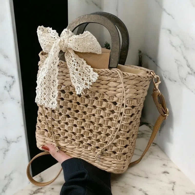 Bolso Rafia Bucket con Asas de Madera y Moño