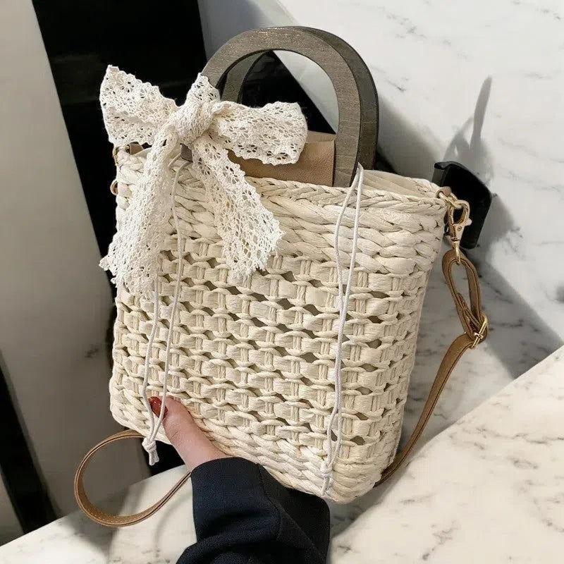 Bolso Rafia Bucket con Asas de Madera y Moño
