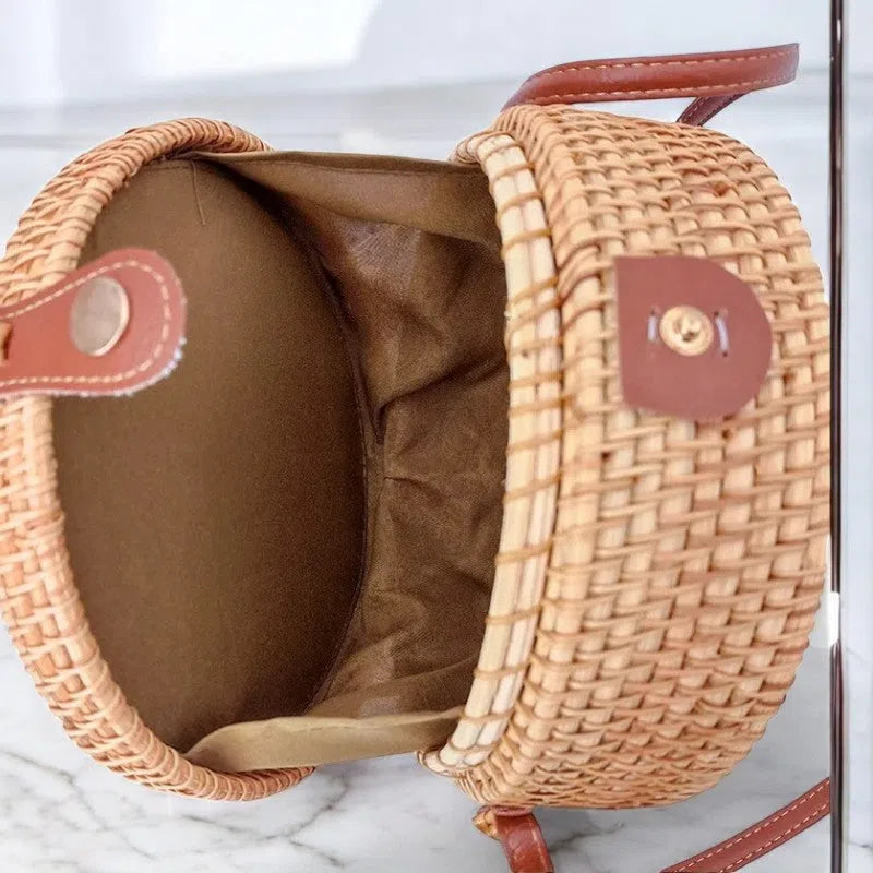 Bolso Rafia Redondo Rígido a Mano Floral