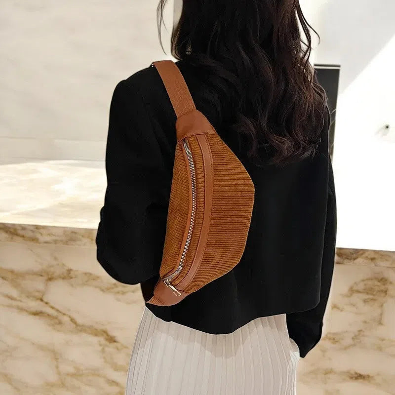 Bolso Riñonera de Pana Suave Caqui