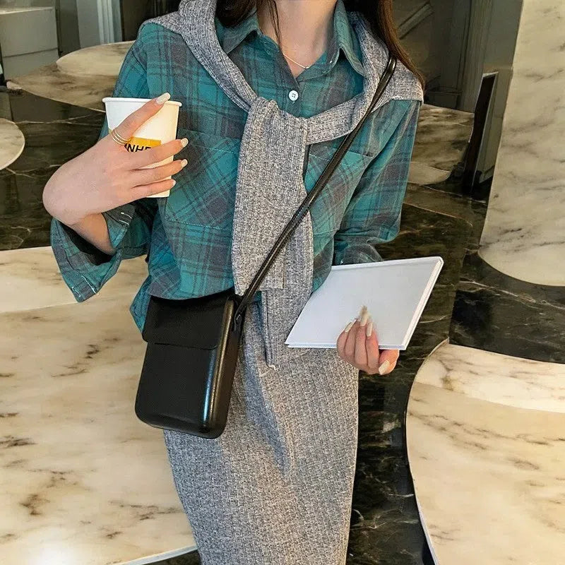 Bolso para Móvil Rígido de Broche