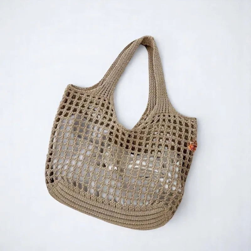Brilla en la Playa: Bolso Tote Hollow Out