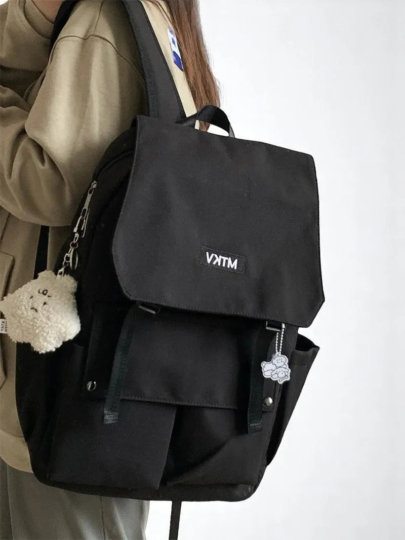 Mochila Impermeable de Alta Capacidad: Estilo y Versatilidad para tu Día a Día