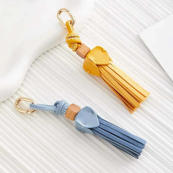 Charm Azul de Cuero para Bolso – Elegancia y Distinción en Cada Detalle