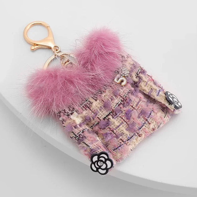 Charm de Vestido Elegante para Bolso – Estilo Sofisticado y Detalle Femenino