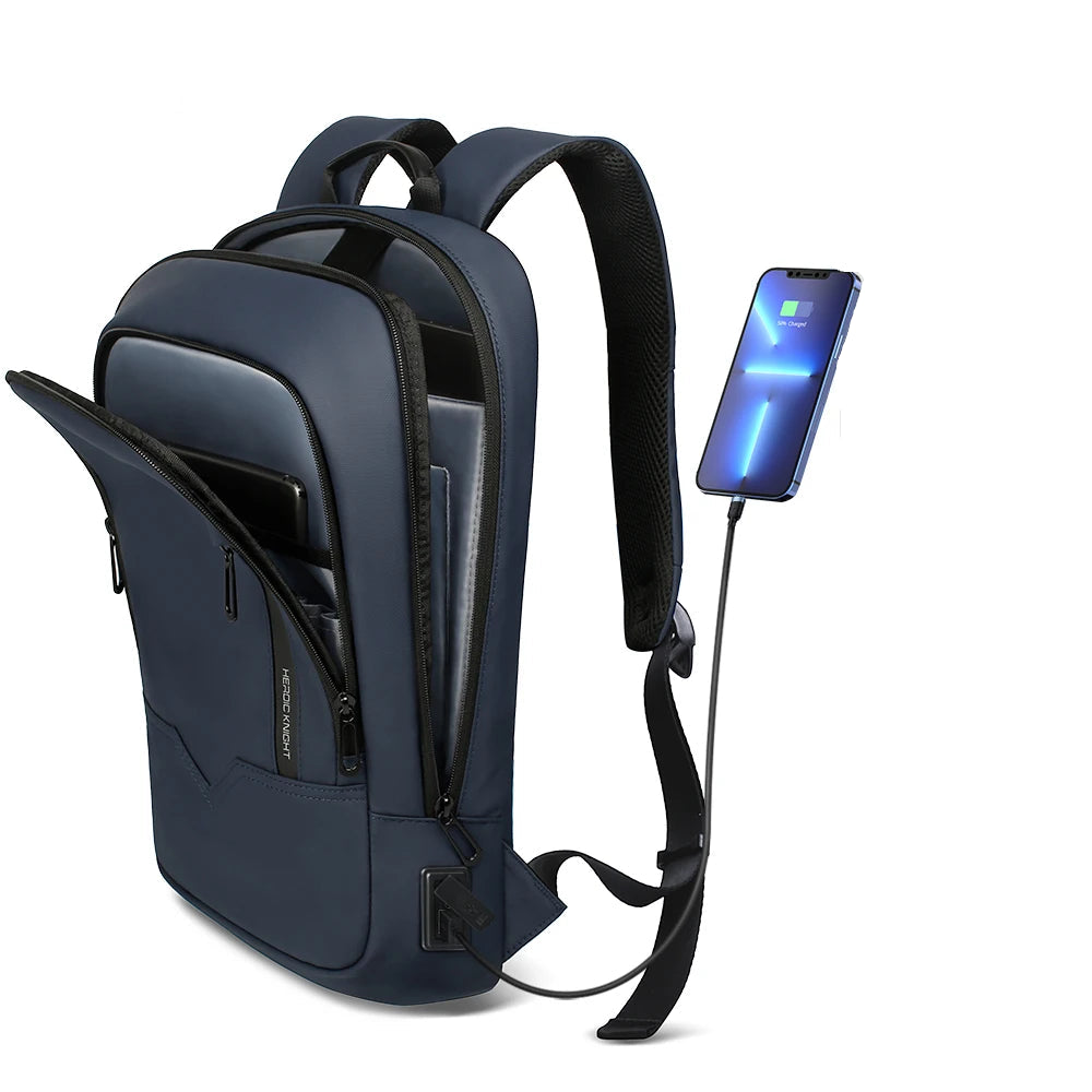 Mochila Urbana Impermeable con Puerto USB-C – Estilo Moderno y Organización Inteligente