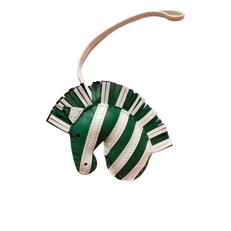 Charm Cabeza Zebra Piel de Oveja – Colgante Artesanal Cosido a Mano