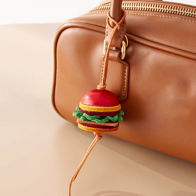 Charm de Cuero en Forma de Hamburguesa – Estilo Divertido y Detalle Sofisticado