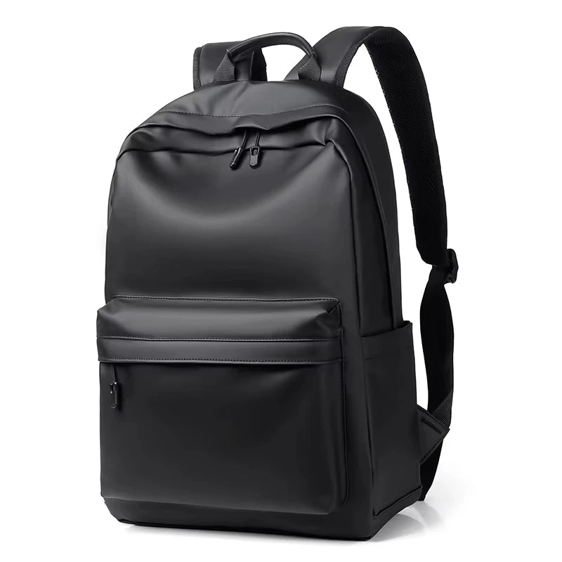 Mochila Impermeable de PU para Hombre – Estilo Urbano y Protección Total
