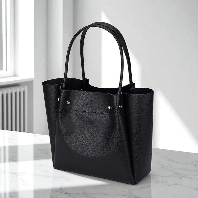 Tote Bag Minimalista – Elegancia Espaciosa para tu Rutina Diaria